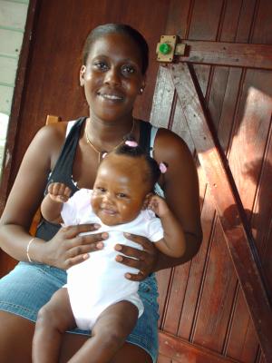 C'est encore ma soeur, et sa fille Lyly